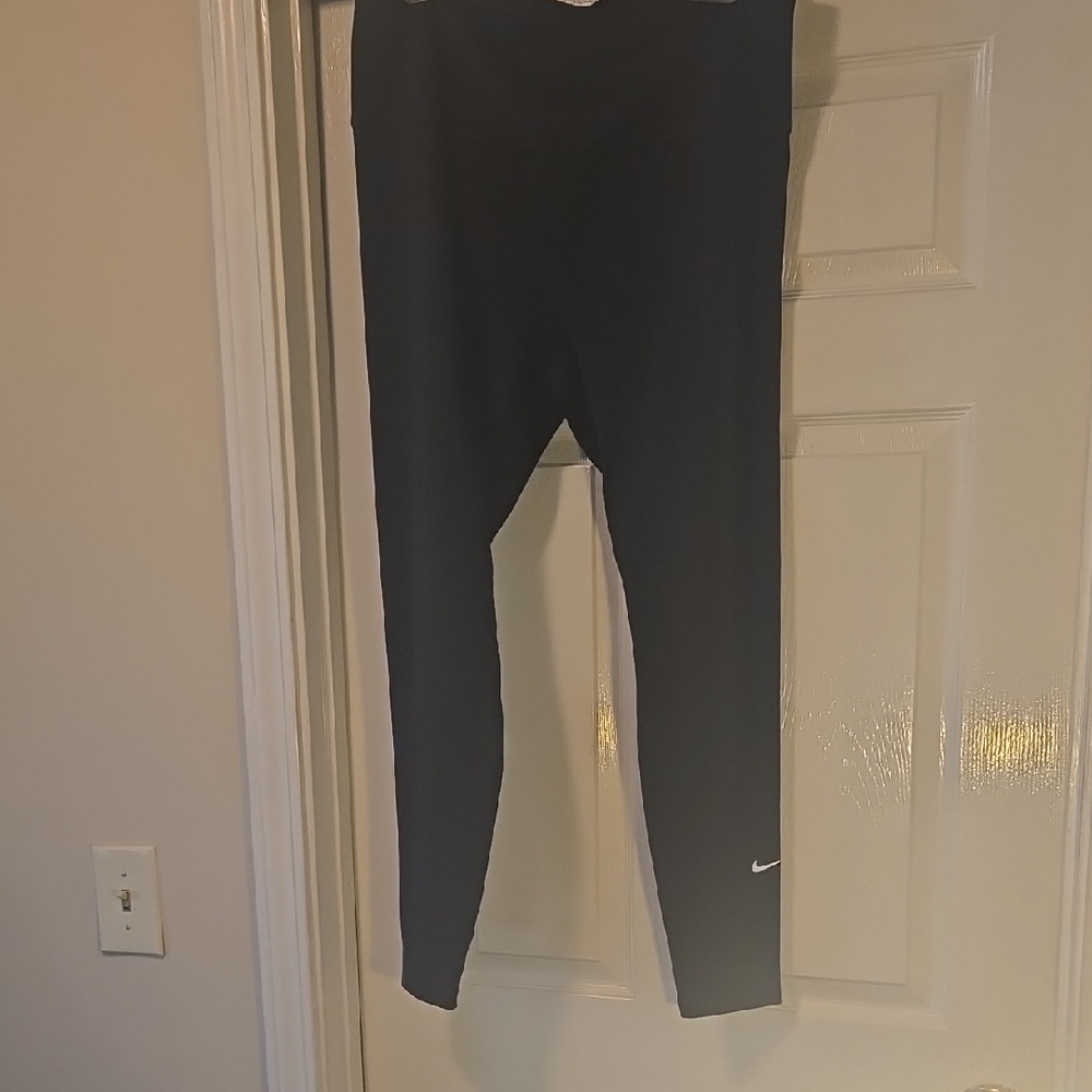 Nike One Black Leggings